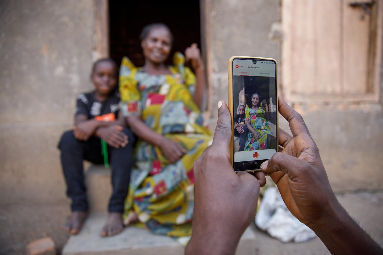 1180_Uganda_Fairpicture-82