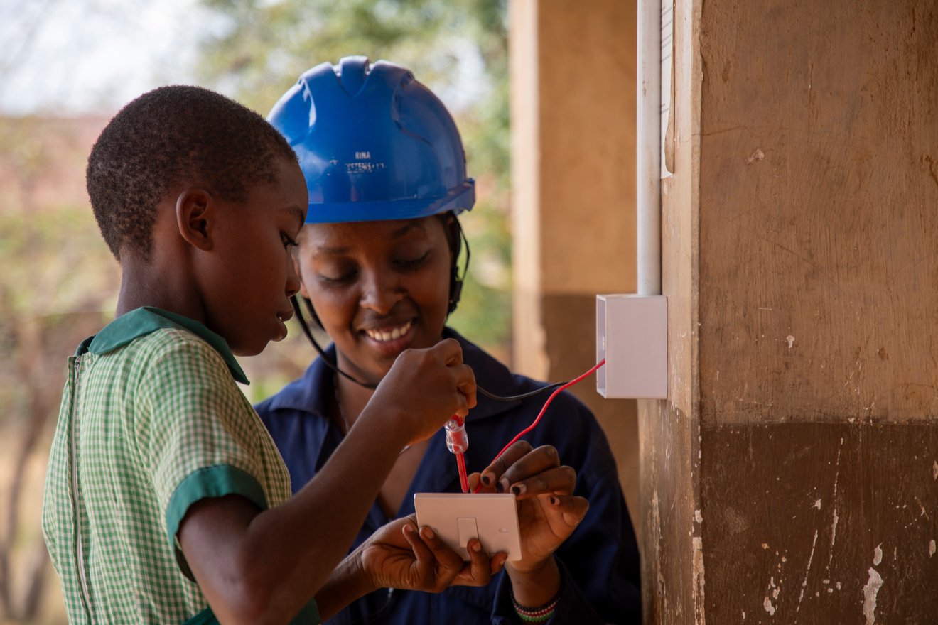 1314_Kenya_Fairpicture_0014